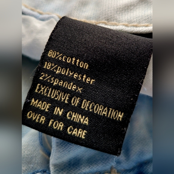 Suzanne Betro Women's Super High Rise Capri Jeans Tie Dye Light Blue Wash 22W - Picture 13 of 16